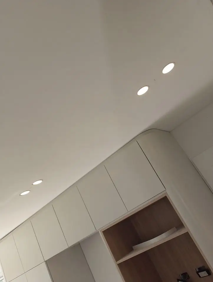 Nos encargaron la instalación de la iluminación de un departamento en Acassusso. Somos electricistas de confianza para tus refacciones